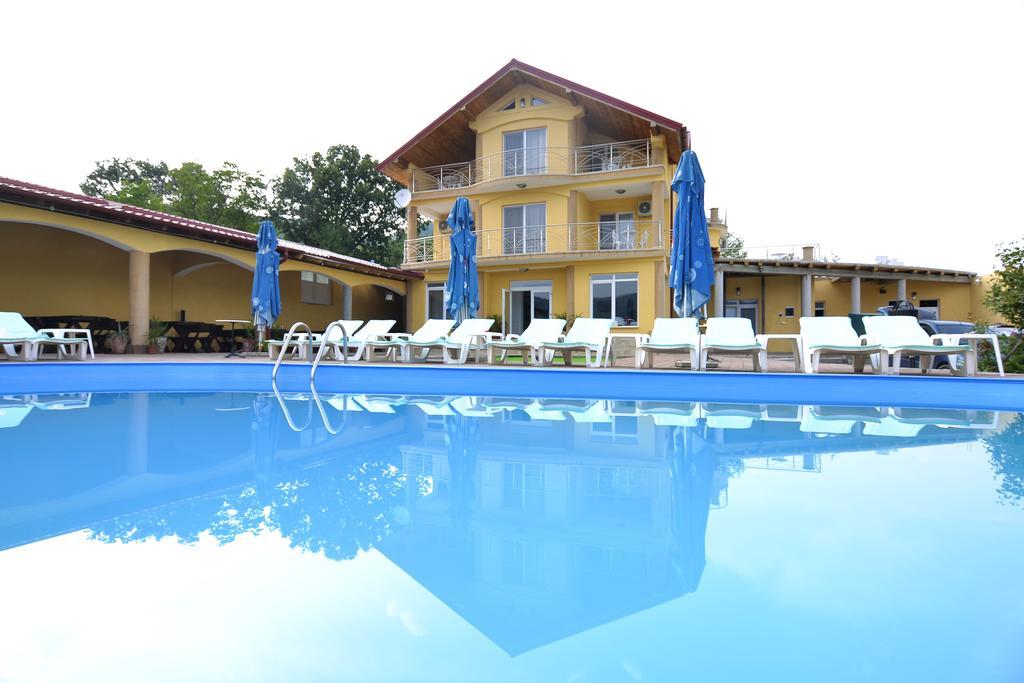 Hotel Casa Marina Ieşelniţa Exterior foto