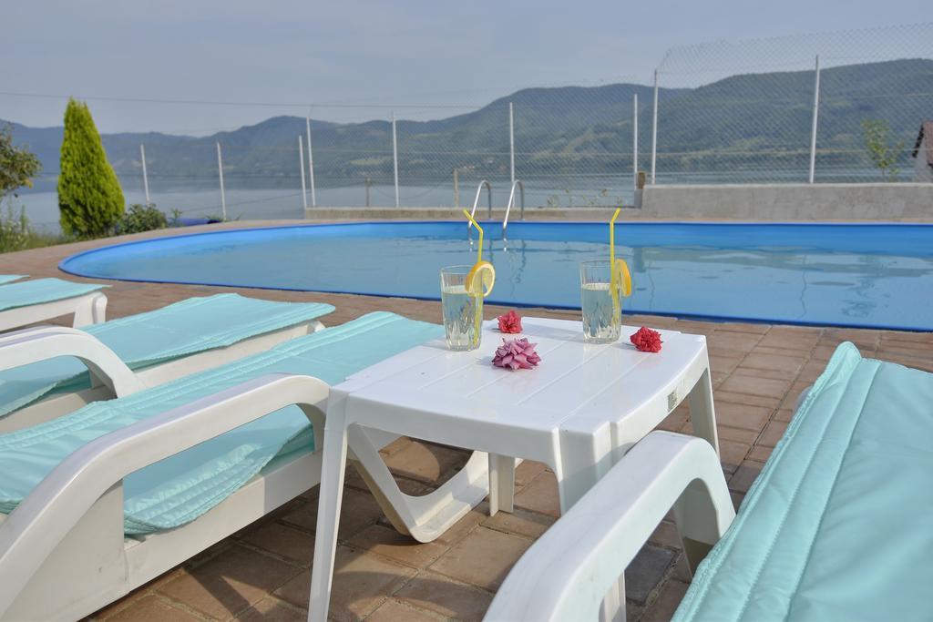 Hotel Casa Marina Ieşelniţa Exterior foto