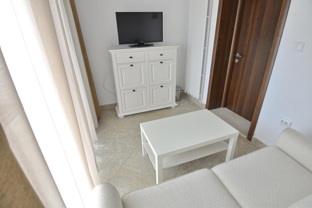 Hotel Casa Marina Ieşelniţa Exterior foto