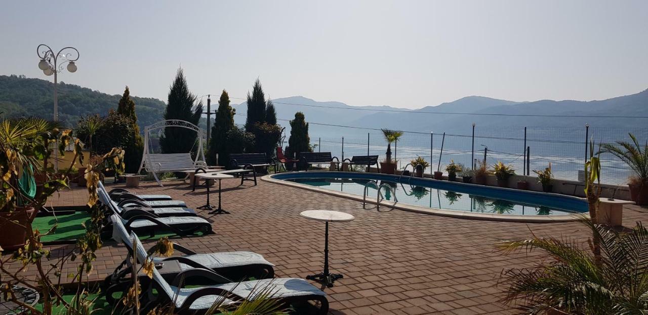 Hotel Casa Marina Ieşelniţa Exterior foto
